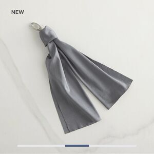 Norwex Pewter Optic Scarf NWT